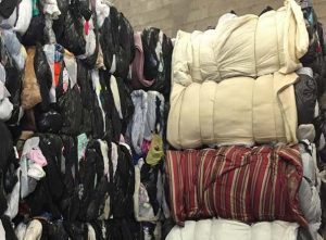 Credential Clothing Wholesalers: Bulk Used Clothing | Bank & Vogue